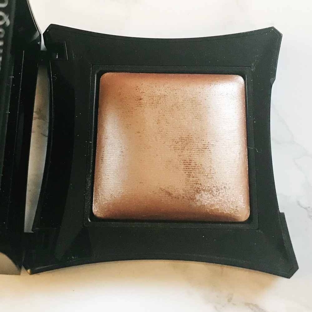 Illamasqua Epic Highlighter
